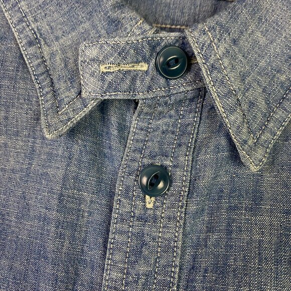 Outerknown Button Down Shirt Men's XXL Chambray Denim Chin Strap Organic Cotton - Picture 3 of 9